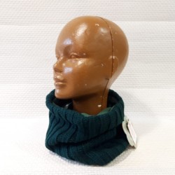 Cuello infantil en punto...