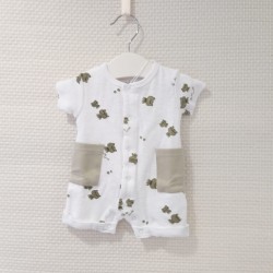 Pelele corto estampado...