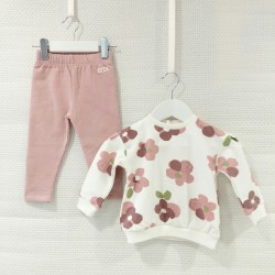 Conjunto blanco y rosa...