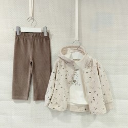 Conjunto de tres piezas...